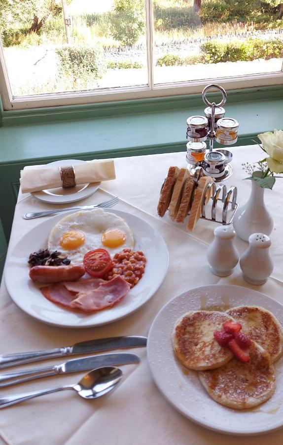 Bron-Y-Graig Hotel คอร์เวน ภายนอก รูปภาพ