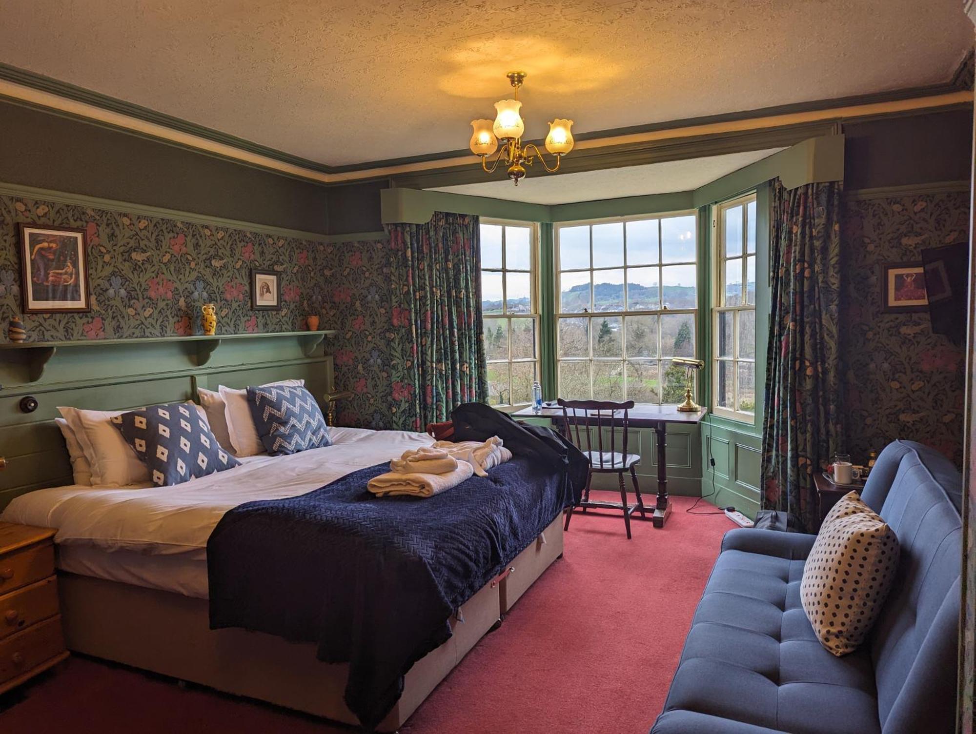 Bron-Y-Graig Hotel คอร์เวน ภายนอก รูปภาพ