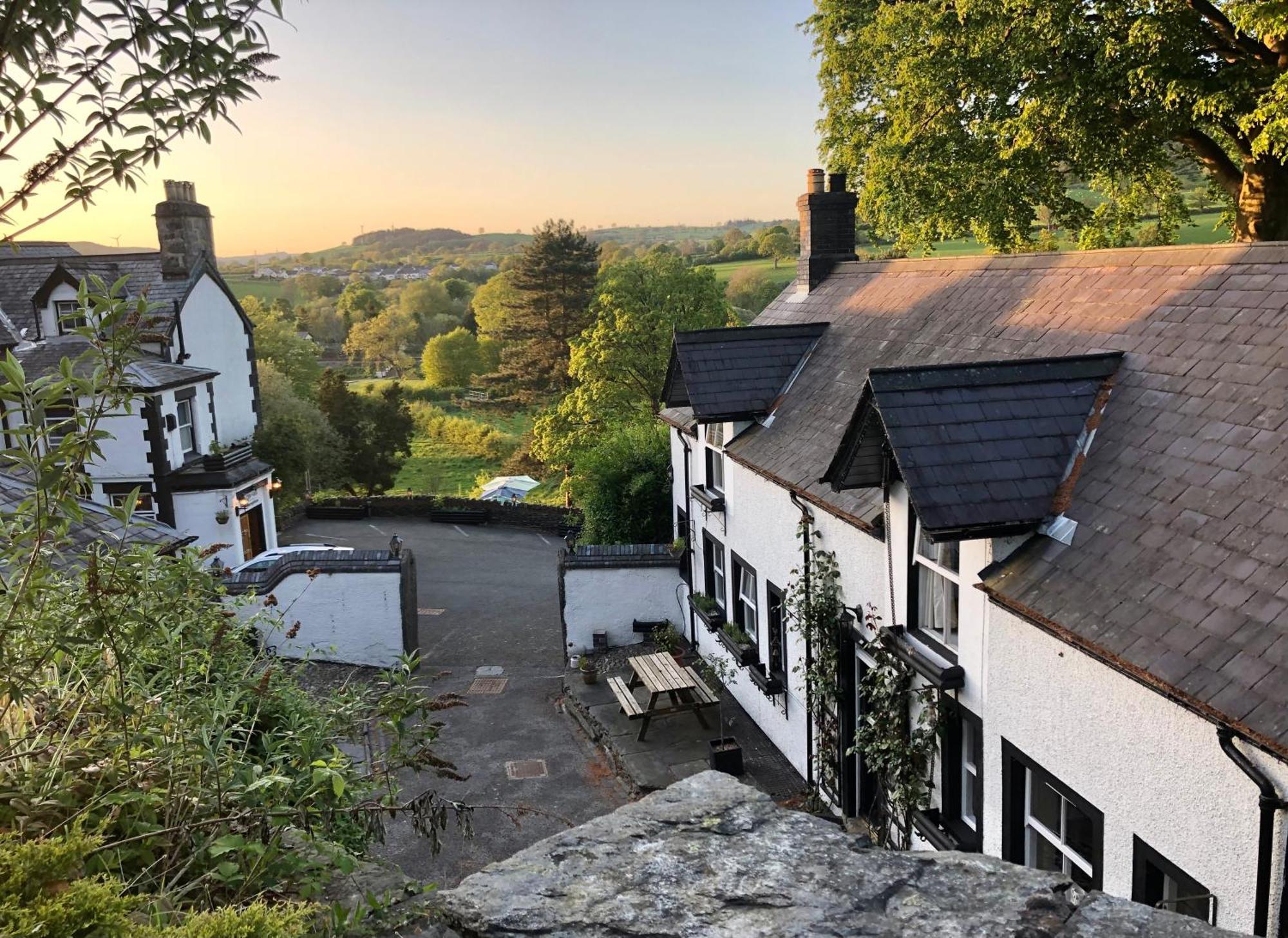 Bron-Y-Graig Hotel คอร์เวน ภายนอก รูปภาพ